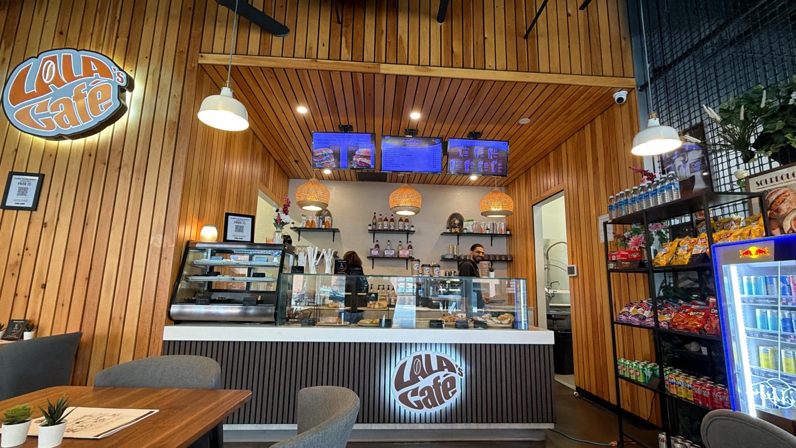 Lala's Cafe